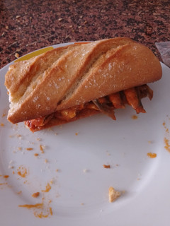 Una foto de Bocata de sardinillas
