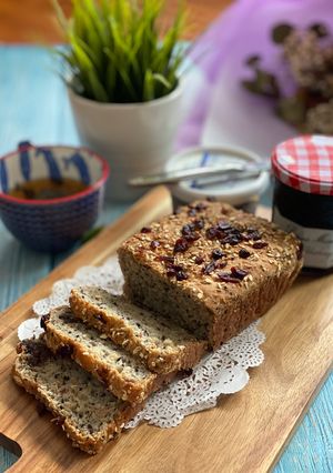 A picture of Healthy Oat and Seeds Loaf.