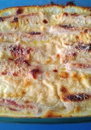 Foto principal de Espárragos blancos gratinados con bechamel al horno