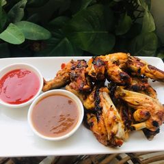 A picture of Honey Wings.