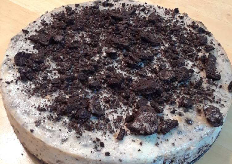 How To Make  Cooking Cookies-n-Cream Cheesecake Flavorful