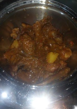 A picture of Fried chicken peppersoup.