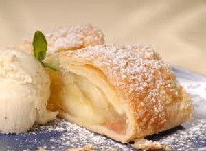 Una foto de Strudel de manzana con masa de hojaldre