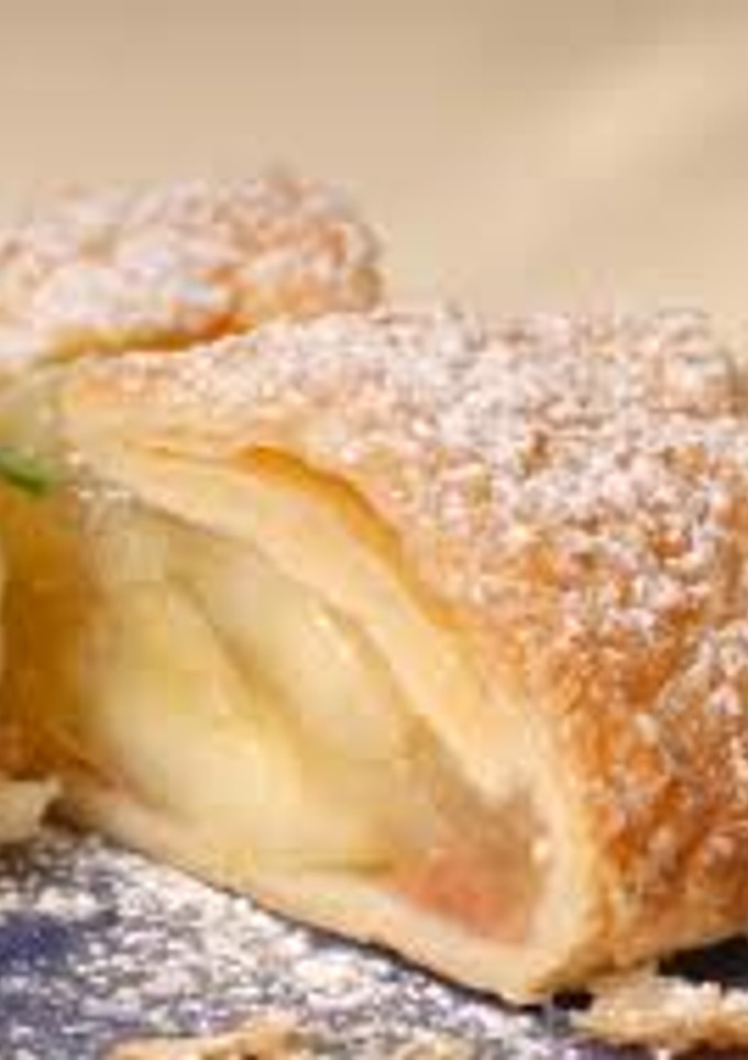 Una foto de Strudel de manzana con masa de hojaldre