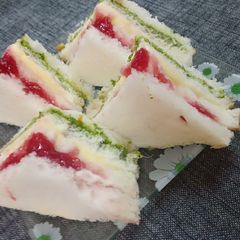 A picture of Tricolor sandwich.