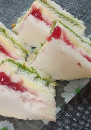 A picture of Tricolor sandwich.