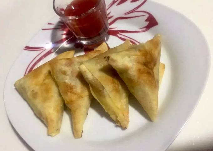 Samosa baked in sandwich maker