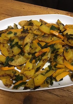 Une photo de Courgette orange au céleri branche et curry