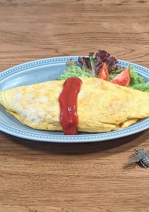 A picture of ★ Typical Japanese omelet rice ★.