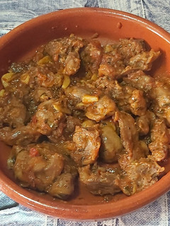 Una foto de Mollejas de pollo con tomate