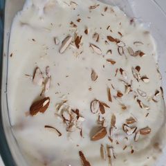 A picture of Shahi tukry.