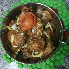 A picture of Peshawari chicken karahi.