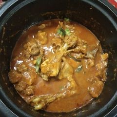 A picture of Chicken Tikka Masala Curry.