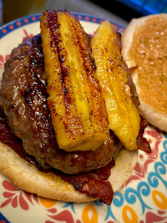 Una foto de PB&J Burger