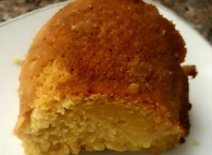 Una foto de Torta de choclo dulce