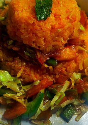 A picture of Schezwan veg biryani🍵.
