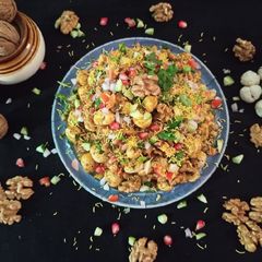 A picture of Walnut Makhana Bhel.