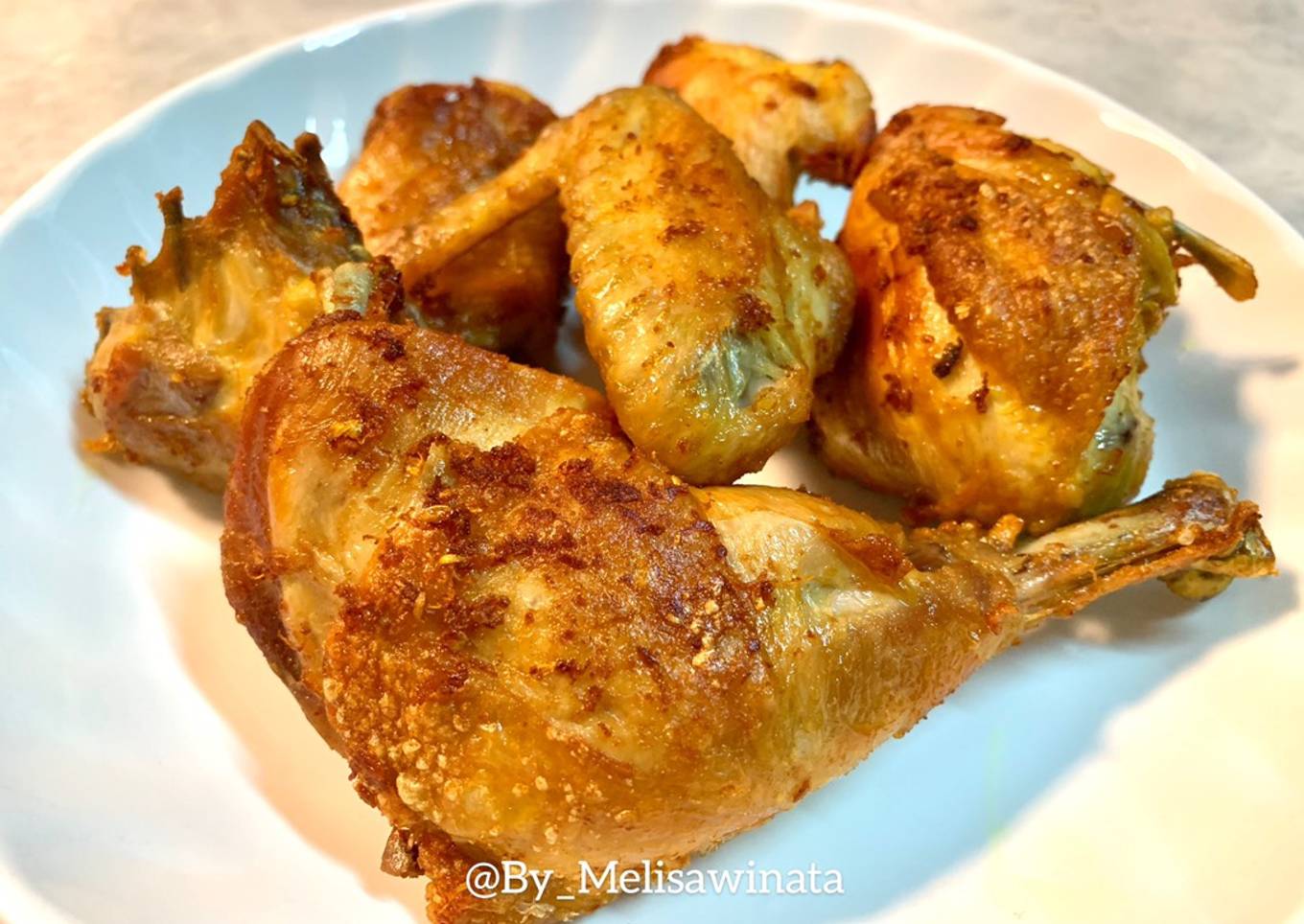 Ayam goreng kunyit