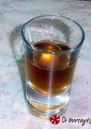 Φωτογραφία της συνταγής Λικέρ λουΐζα, για τη γιορτή της Λουΐζας