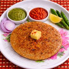A picture of Aloo Paratha.