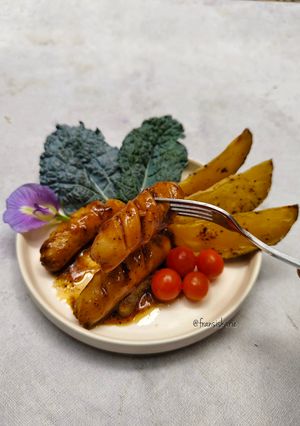 Foto resep Black Pepper Sausage & Potato Wedges