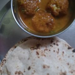 A picture of Lauki k kofte.