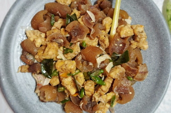 Cara Gampang Membuat Tumis Kikil Tempe Cabe Ijo Ekonomis