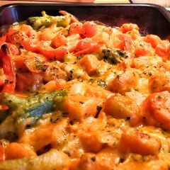 A picture of Vegan Cheesy Vegetable Bake.