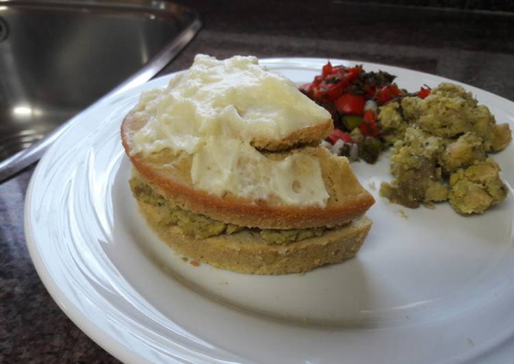 Pastel de bizcocho sin gluten vegano