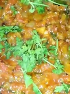 தக்காளி தொக்கு சட்னி (thakkali Thooku Chutney Recipe in Tamil) செய்முறை முக்கிய புகைப்படம்
