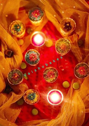 A picture of Christmas Fruitcake Cups.