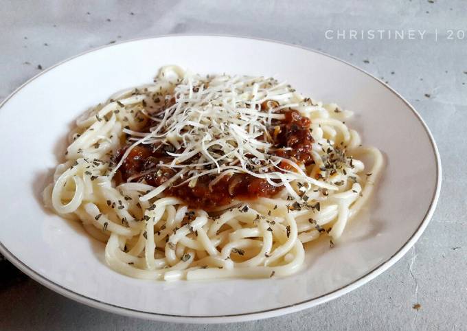 Ternyata begini loh! Resep bikin Spaghetti Saus Bolognesse dijamin spesial