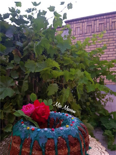 عکسی از دستور کیک وانیلی نارگیلی