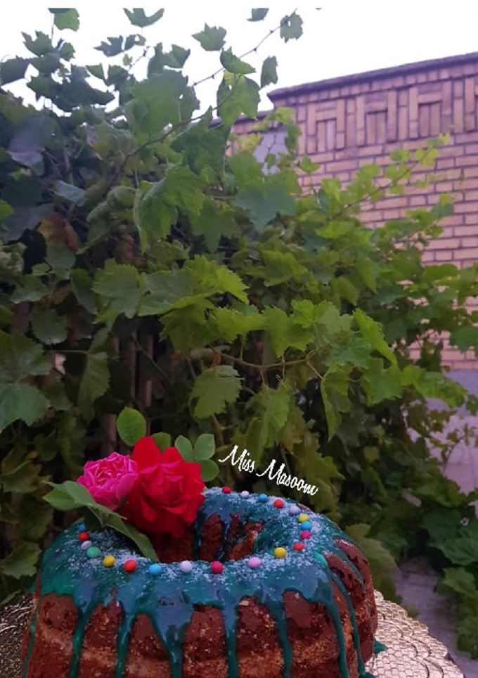 عکسی از دستور کیک وانیلی نارگیلی