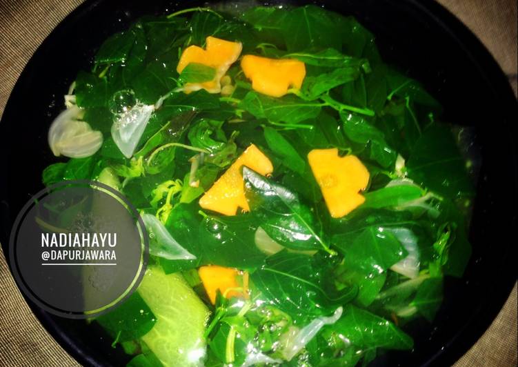 Resep Sayur Bening Daun Katuk Anti Gagal