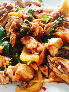 รูปของ ผัดเผ็ดไก่ต้ม