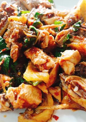รูปของ ผัดเผ็ดไก่ต้ม