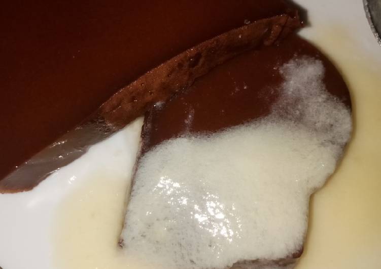 Puding coklat vla susu vanila