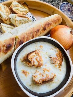 صورة لوصفة شوربة البصل الفرنسيه
