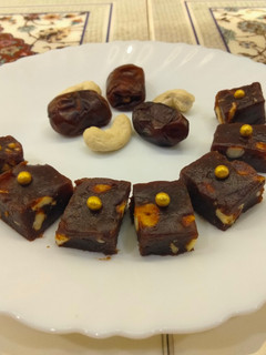 A picture of Dates and cashew nut toffee.