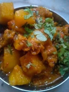 आलू बड़ी की सब्जी (Aloo badi ki sabzi recipe in hindi) रेसिपी मुख्य फोटो