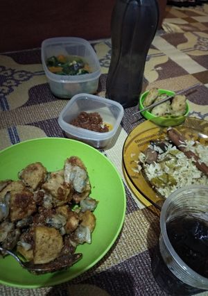 Foto resep Paket komplit(nasi uduk semi liwet, kerang tempe gembos balado)