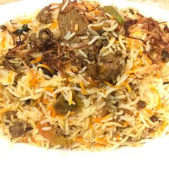 A picture of Daal Qeema Biryani.