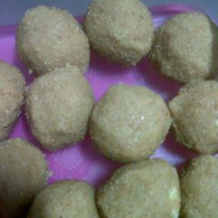 A picture of Milkmaid Creations- Besan Laddoo mix.