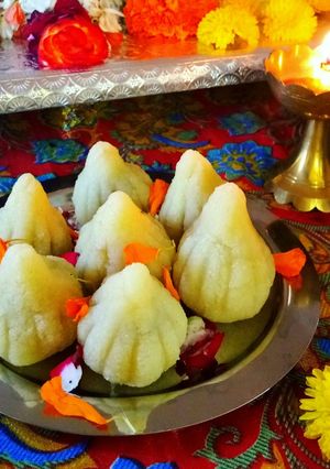 সুজির মোদক রেসিপির প্রধান ছবি