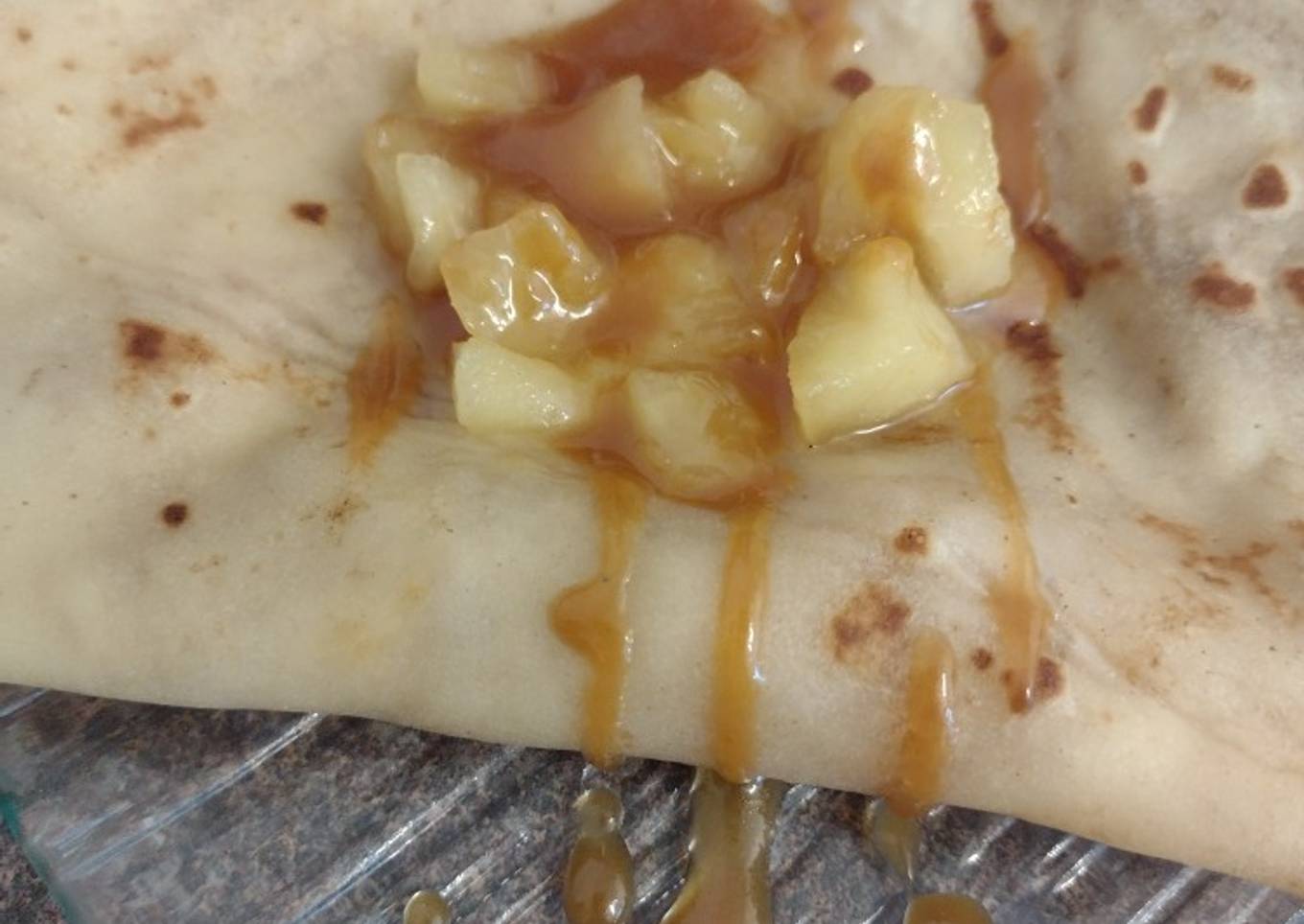 Crêpes pommes cuites caramel beurre salé