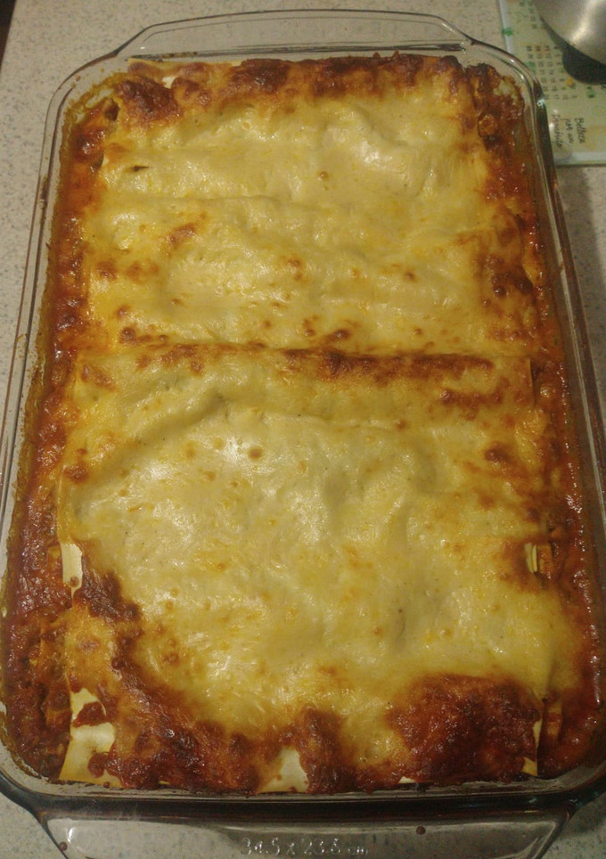 Una foto de Lasaña boloñesa 😋