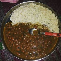 A picture of Rajma with rice.