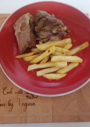 O poză a rețetei Friptură de miel cu sos de portocale.