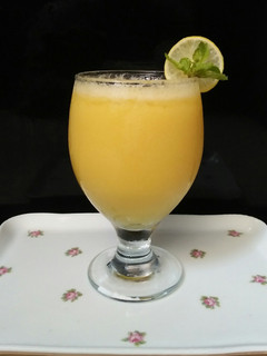 A picture of Mango Lemonade💛🍋🍸.